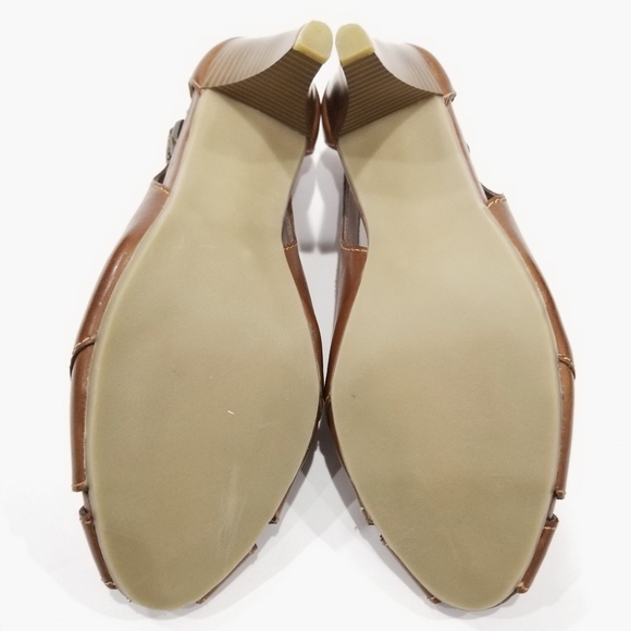 Thom McAn Brown Leather Peep Toe Stacked Heel Sz 7 - Picture 6 of 8